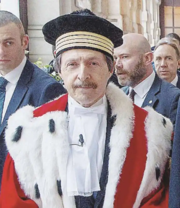 La versione di Fuzio: l'ex Procuratore Generale della Cassazione rivela i retroscena del caso Palamara
