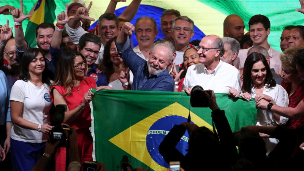 Strabiliante rimonta di Lula rieletto presidente del Brasile a furor di popolo