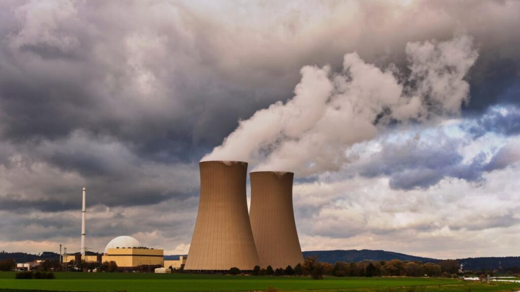 Sfida Usa Russia e Cina per istallare reattori nucleari sulla Luna