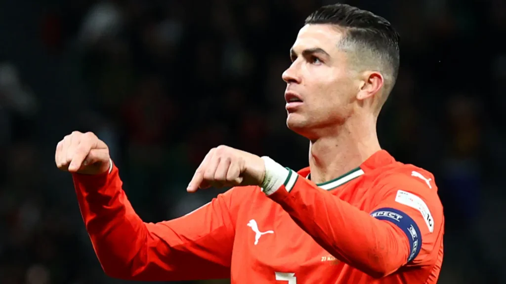 Stili e modi diversi del viale del tramonto di Lionel Messi e Cristiano Ronaldo 