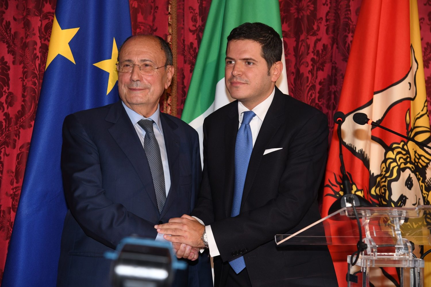 Schifani e dintorni: l'ora più buia della Sicilia