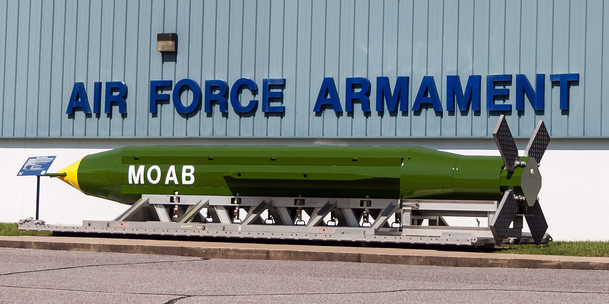 La nuova super bomba americana per gli ayatollah